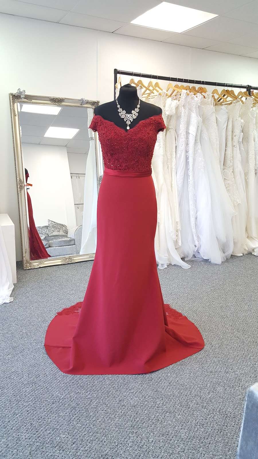 MyGlamour Boutique Bridal | 16 Valley Side, London E4 8AJ, UK | Phone: 020 8281 7005