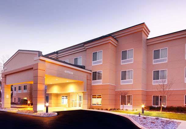 Fairfield Inn & Suites by Marriott Mahwah | 225 Ramapo Valley Rd, Mahwah, NJ 07430, USA | Phone: (201) 529-4000