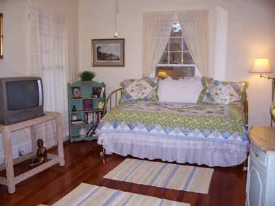 The Dickert House Bed & Breakfast | 1804 Copeland St, Jacksonville, FL 32204 | Phone: (904) 387-4762