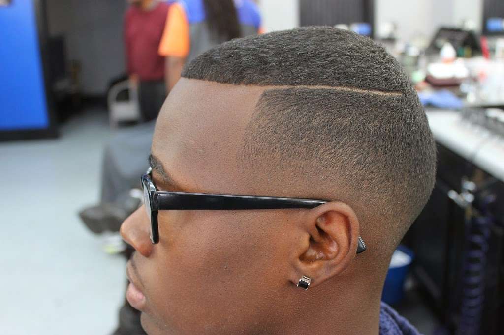 Headlines Barber Shop | 5309 E Independence Blvd, Charlotte, NC 28212 | Phone: (704) 537-1510