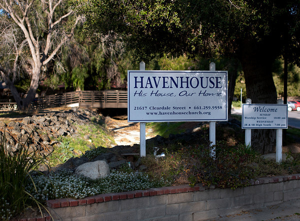 Havenhouse Foursquare Church | 21617 Cleardale St, Newhall, CA 91321 | Phone: (661) 259-9558