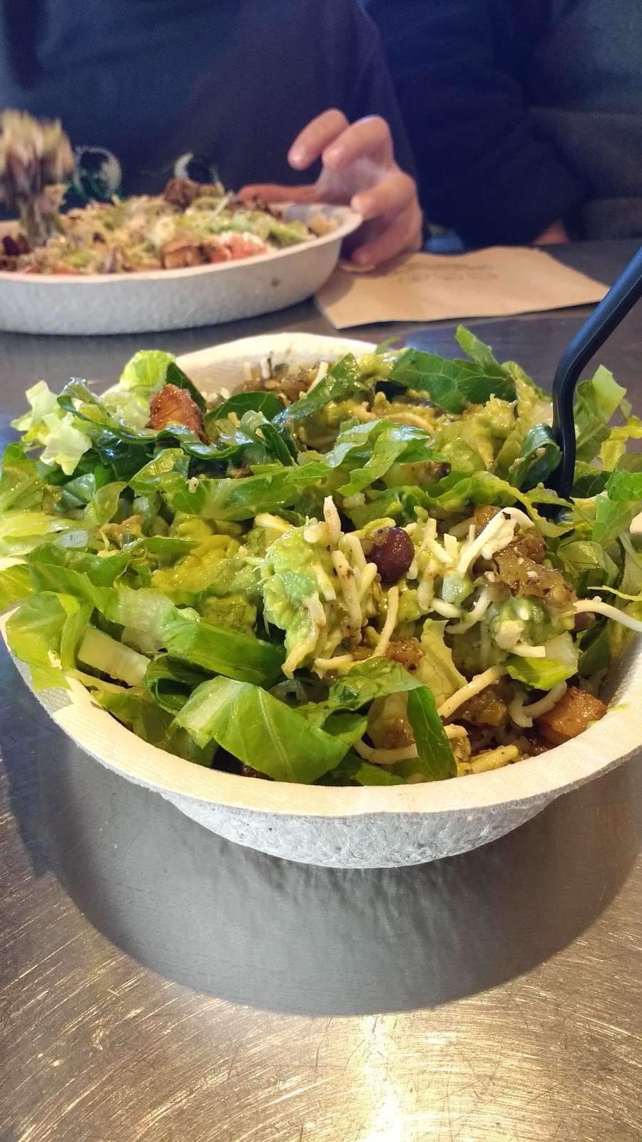 Chipotle Mexican Grill | 7173 Kingery Hwy, Willowbrook, IL 60527 | Phone: (630) 560-7900