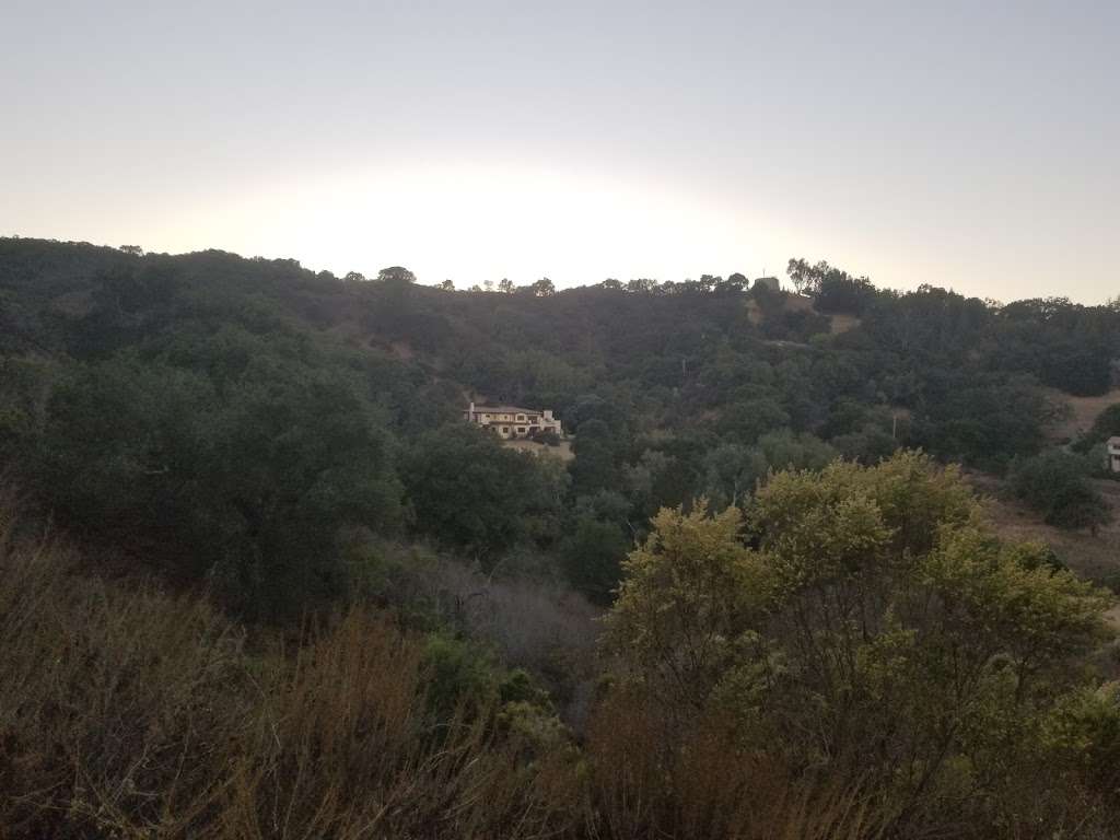 Fremont Older Trailhead | Regnart Trail, Cupertino, CA 95014