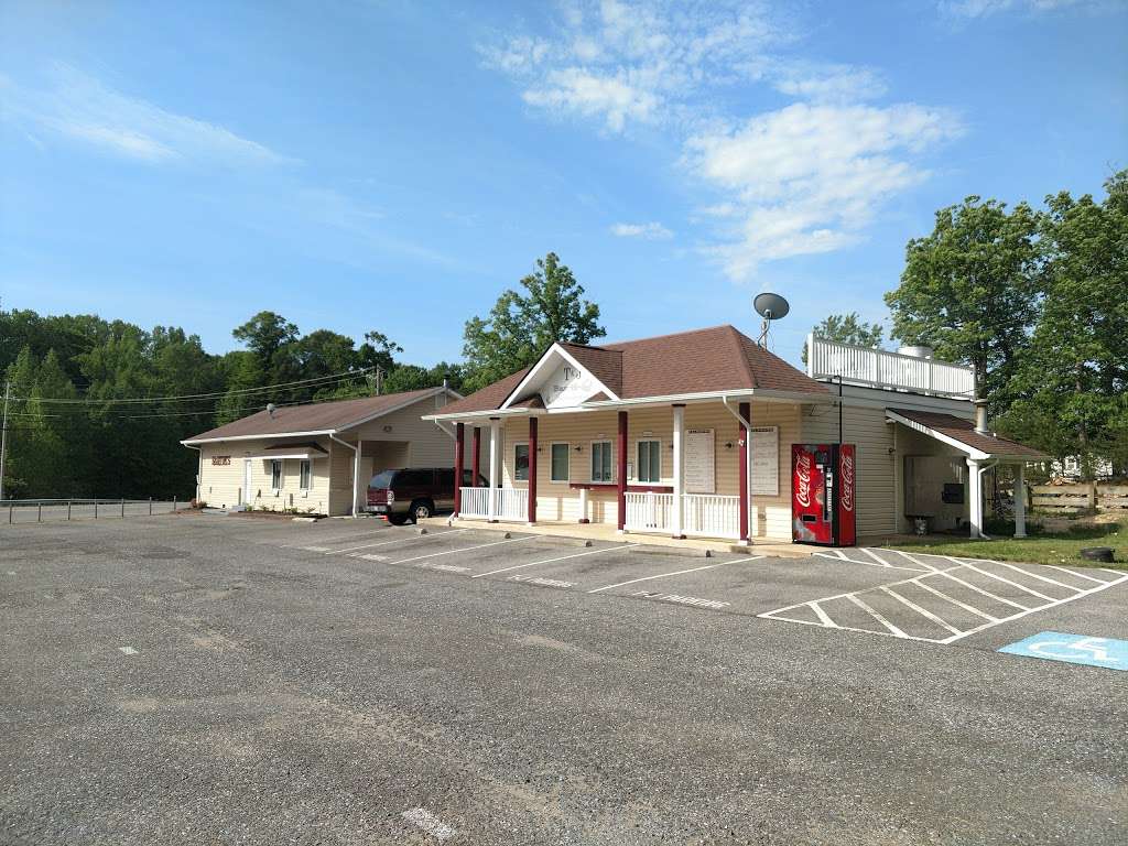 T and J Barbeque Pit 2nd Generation | 7670 Hawthorne Rd, La Plata, MD 20646, USA | Phone: (301) 392-9933