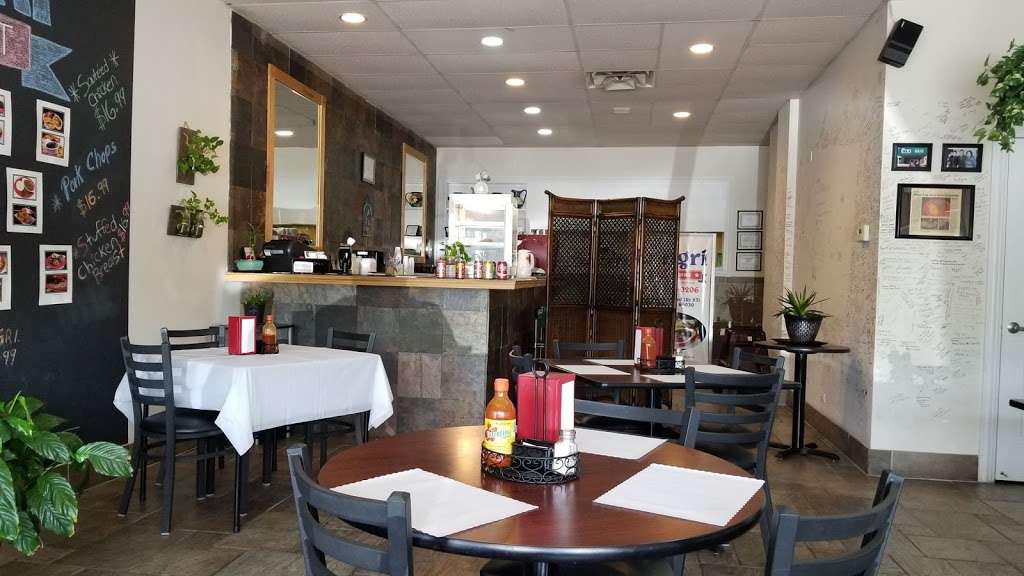 Congri Cuban Restaurant | 55 N Barron Blvd, Grayslake, IL 60030, USA | Phone: (847) 548-0206