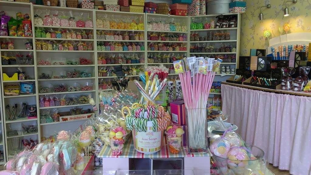 The Bon Bon Jar | Studio 19, Barleylands Crafts Village, Barleylands Road, Billericay CM11 2UD, UK | Phone: 01268 289936