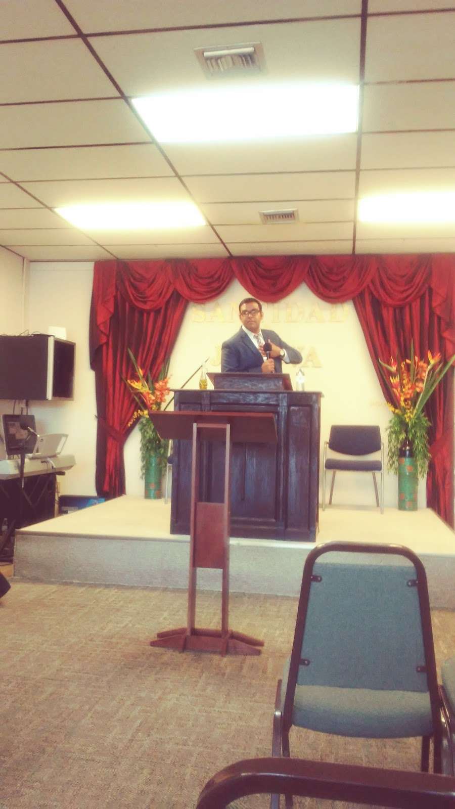 Iglesia Cristiana Pentecostes - M.M.M. Leesburg, FL | 1030 W N Blvd, Leesburg, FL 34748 | Phone: (352) 875-0567