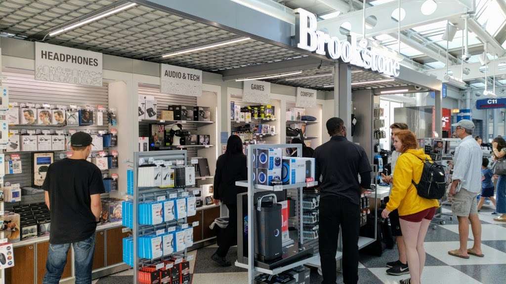 Brookstone | Chicago, IL 60666, USA