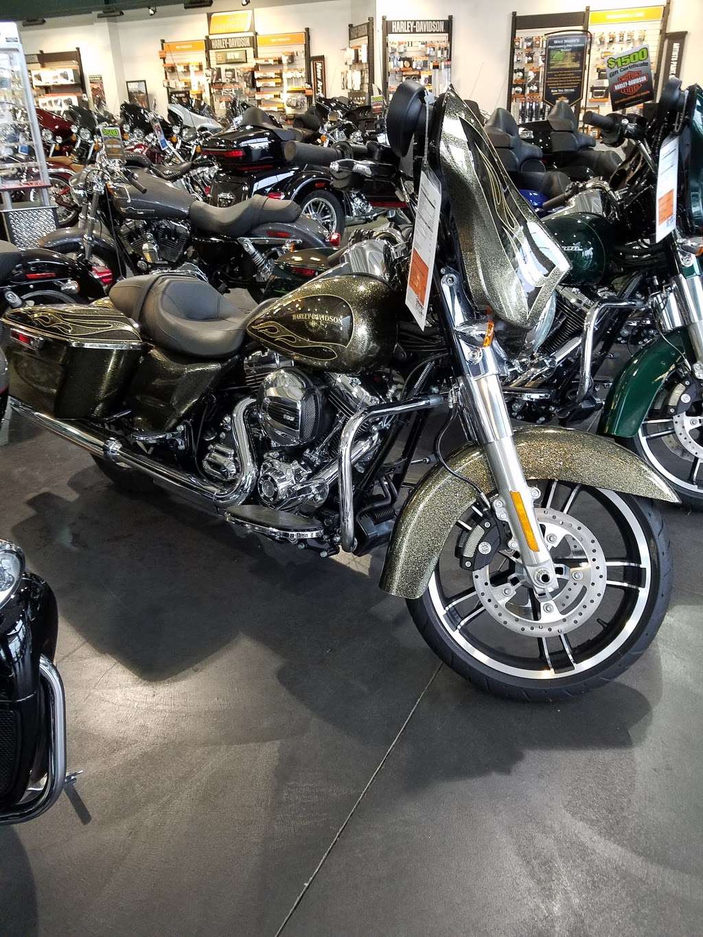 Manns Harley-Davidson | 3250 Market Pl Dr, Edinburgh, IN 46124, USA | Phone: (812) 526-3485