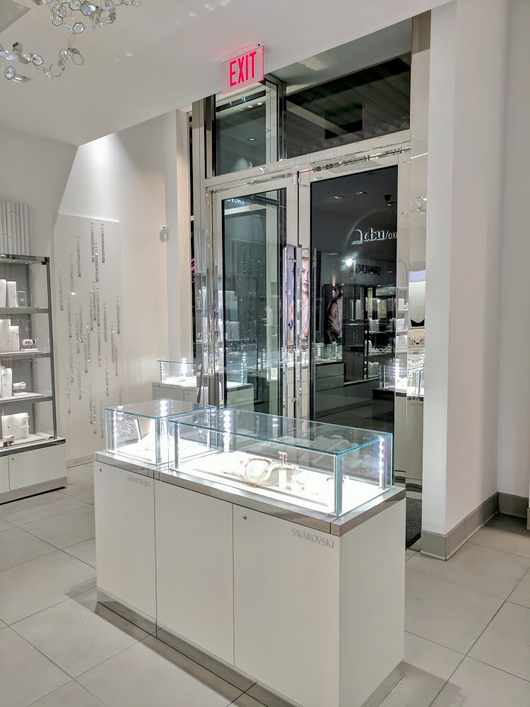 Swarovski Victoria Gardens | 7869 Kew Ave #5730, Rancho Cucamonga, CA 91739, USA | Phone: (909) 803-8397