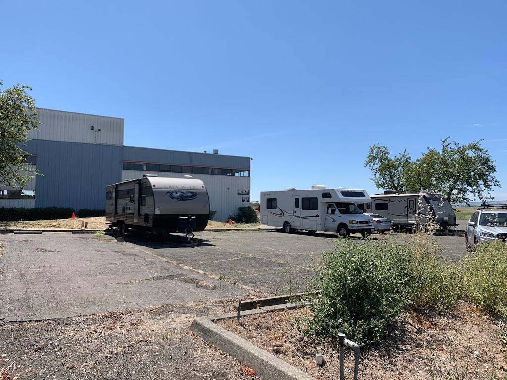 Advantage Caravans | 1064 E, El Camino Ave, Sacramento, CA 95815, USA | Phone: (916) 832-8824