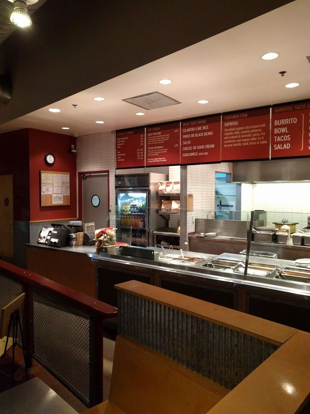 Chipotle Mexican Grill | 14416 Chantilly Crossing Ln, Chantilly, VA 20151, USA | Phone: (703) 961-0688