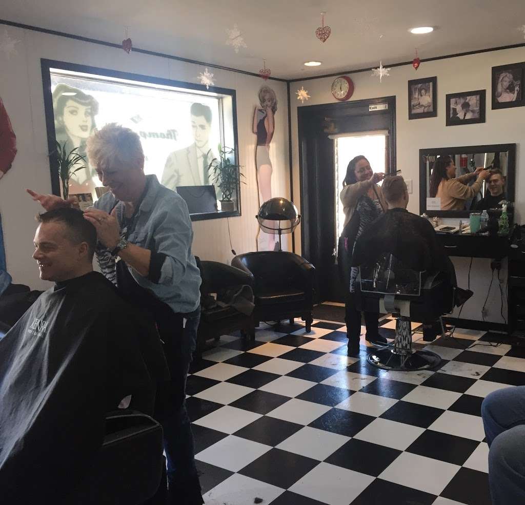Thompsons Meets Zentress Salon and Barbershop | 2525 Ohio St, Michigan City, IN 46360, USA | Phone: (219) 879-9070