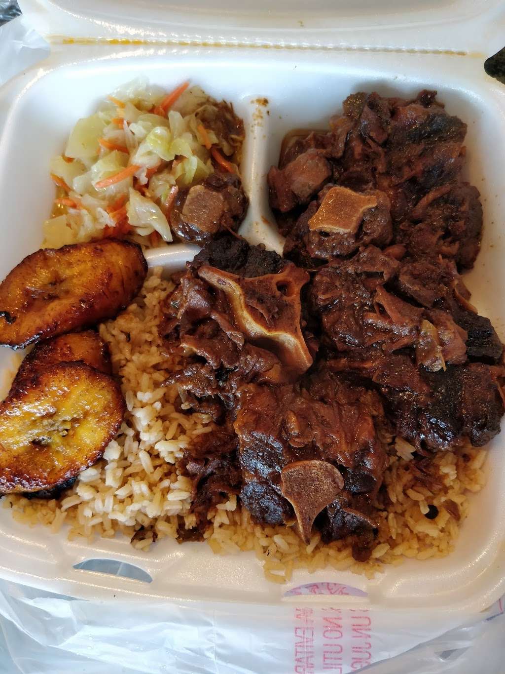 Cherrys Caribbean Palace - Jamaican and Soul Food | 415 Main St, Freemansburg, PA 18017 | Phone: (610) 419-4456