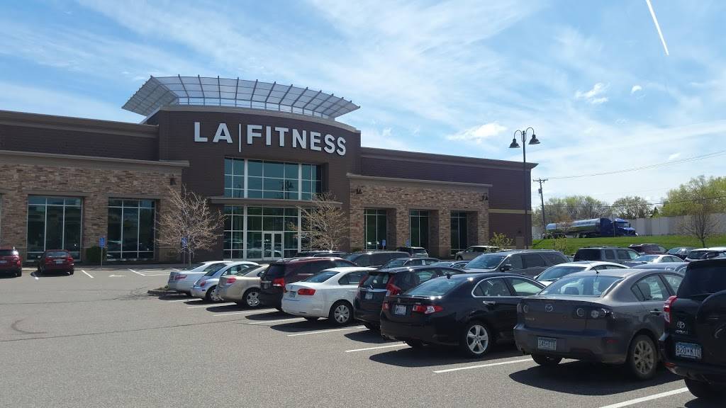 LA Fitness | 1101 Silver Lake Rd NW, New Brighton, MN 55112, USA | Phone: (651) 674-3186