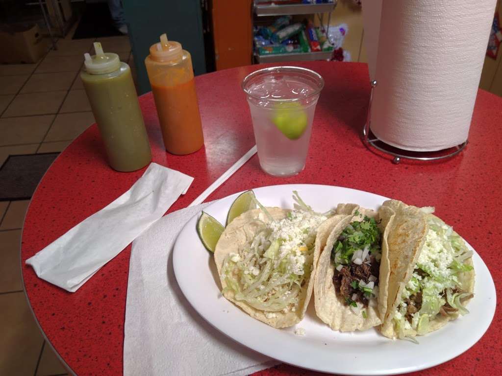 Taqueria La Escondida | 718 S Lasalle St, Navasota, TX 77868, USA | Phone: (936) 870-5576