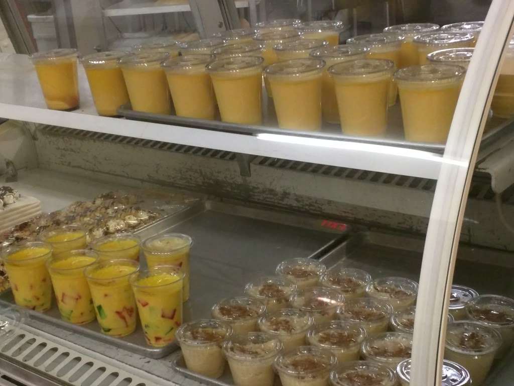 Spikes Bakery | 1708 W Highland Ave, San Bernardino, CA 92411, USA | Phone: (909) 887-9591