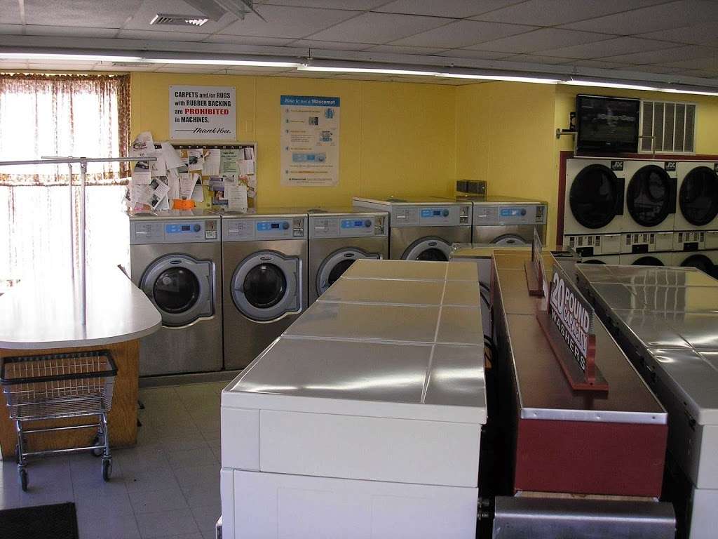 Highlander Laundromat | 75 N Walnut St, Slatington, PA 18080 | Phone: (610) 730-3163