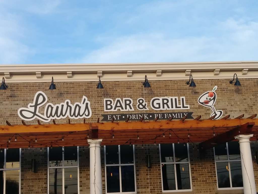 Laura’s Bar and Grill | 945 Douglas Pike, Smithfield, RI 02917, USA | Phone: (401) 349-2842