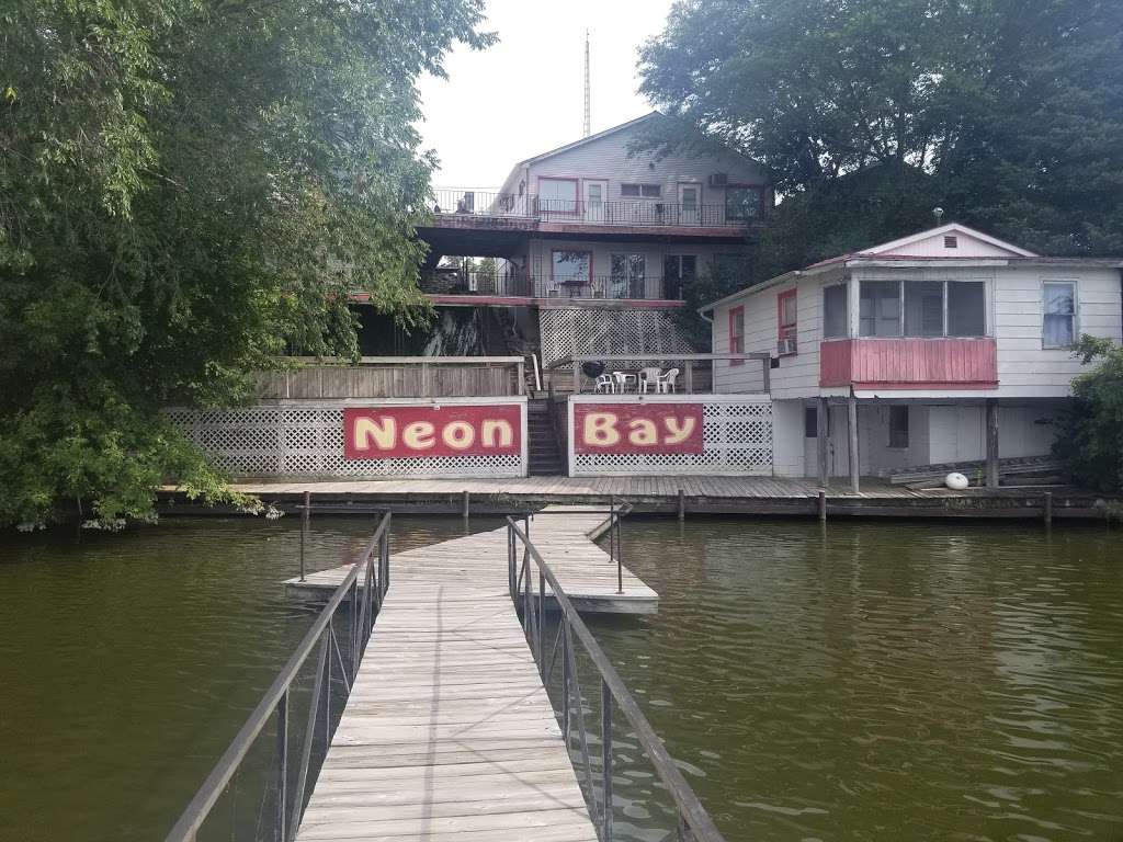 Neon Bay | 5014 E Indiana Beach Rd, Monticello, IN 47960, USA | Phone: (574) 583-6366