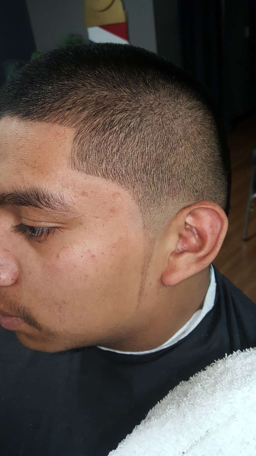 Razorsharp Barbershop | 3407 Orchard Rd, Oswego, IL 60543, USA | Phone: (630) 270-4594