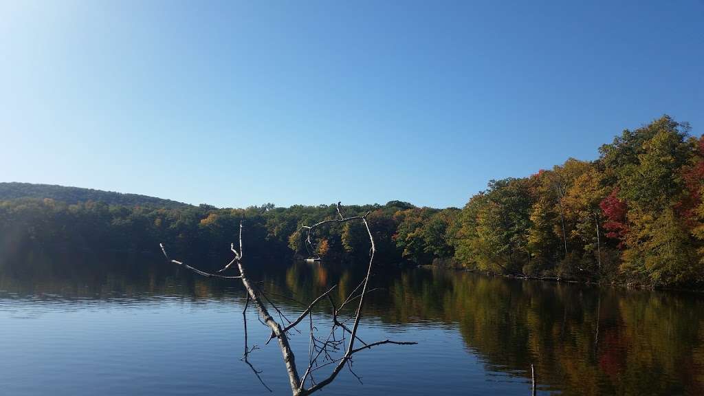 Lake Sebago | Dater Mountain Nature Park, Southfields, NY 10975, USA