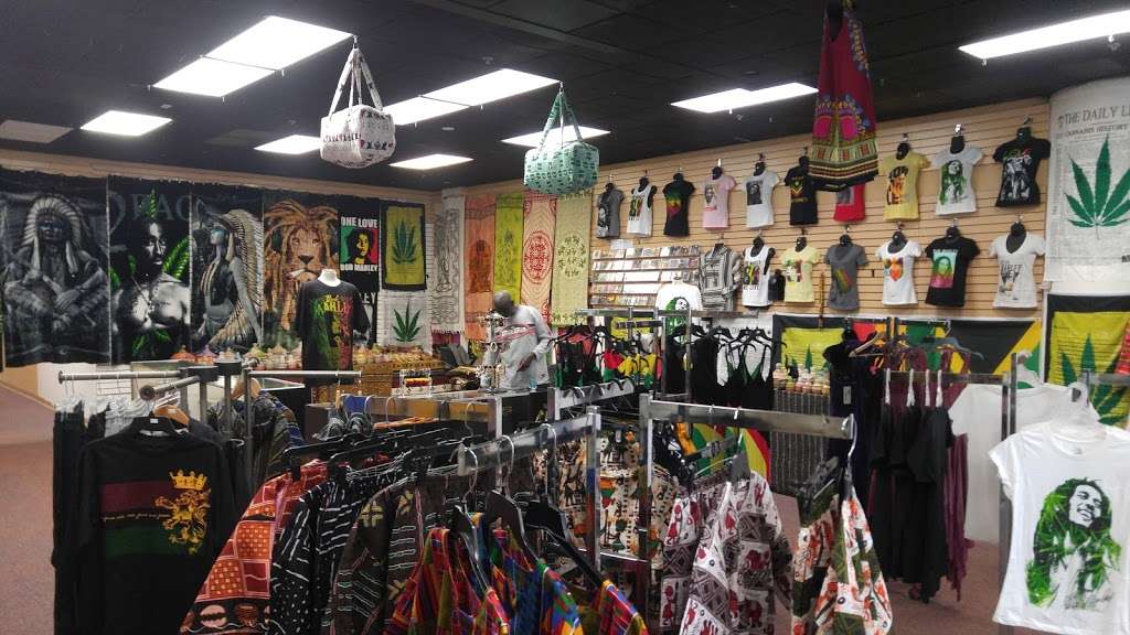 One Love Reggae Store | 1233 W Rancho Vista Blvd # 431, Palmdale, CA 93551, USA | Phone: (661) 526-7445