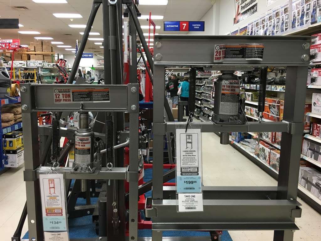 Harbor Freight Tools | 14250 Smoketown Rd, Woodbridge, VA 22192 | Phone: (703) 494-1290