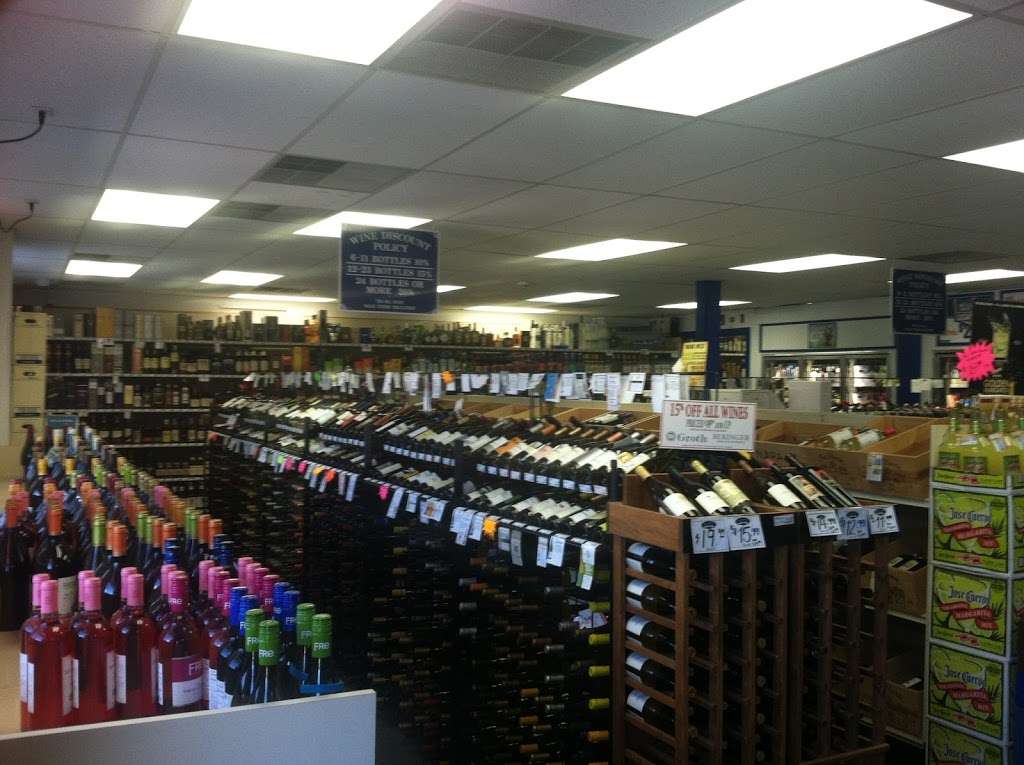 Bacons Wine & Spirits | 308 Main St, Northborough, MA 01532, USA | Phone: (508) 393-2134