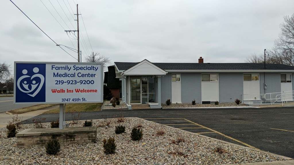 Family Specialty Medical Center | 3747 45th St, Highland, IN 46322, USA | Phone: (219) 923-9200