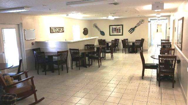 Green Tree Assisted Living | 8207 Forest City Rd, Orlando, FL 32810 | Phone: (407) 295-4861