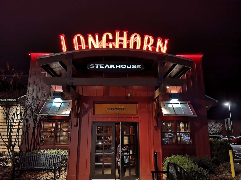 LongHorn Steakhouse | 1332 US Hwy 70 SE, Hickory, NC 28602, USA | Phone: (828) 322-2944