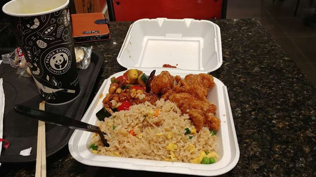 Panda Express | 5025 Avenue N, Quartz Hill, CA 93536, USA | Phone: (661) 722-7660