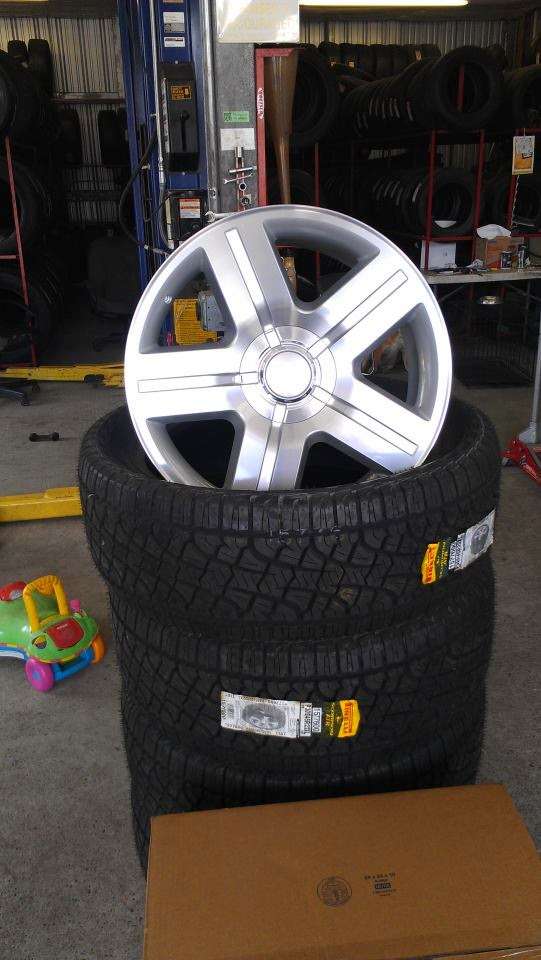 Munoz Tire Shop | 201 S 75th St, Houston, TX 77011, USA | Phone: (713) 921-0755