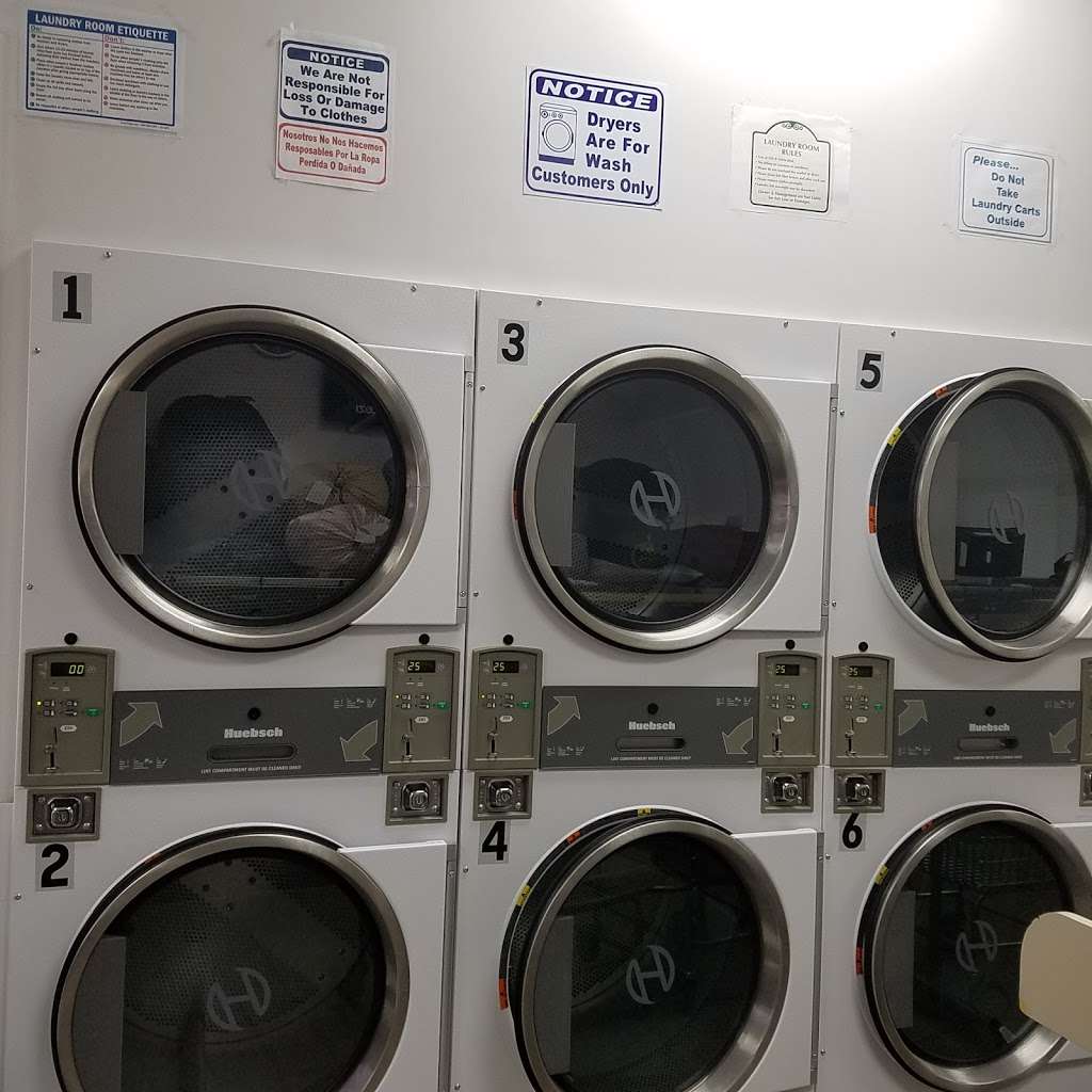 New Easy Laundry | 981 Glenmore Ave, Brooklyn, NY 11208, USA | Phone: (646) 821-0266