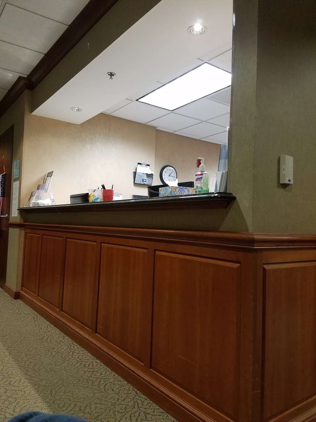 The Orthopedic Institute of Wisconsin | 3111 W Rawson Ave #200, Franklin, WI 53132, USA | Phone: (414) 384-6700