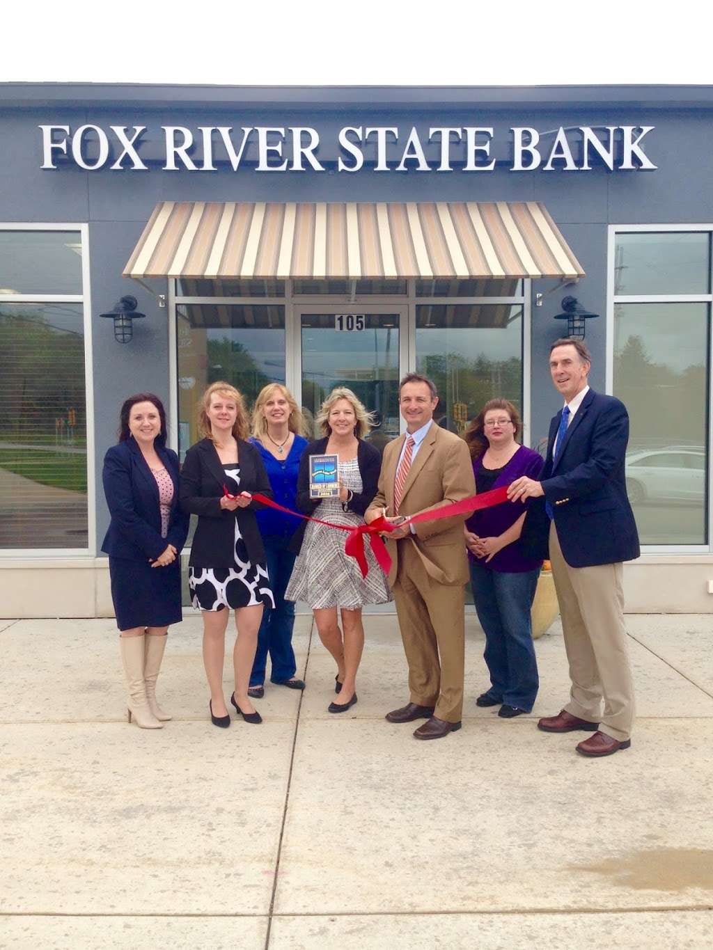 Fox River State Bank | 500 Interchange N, Lake Geneva, WI 53147, USA | Phone: (262) 767-8600