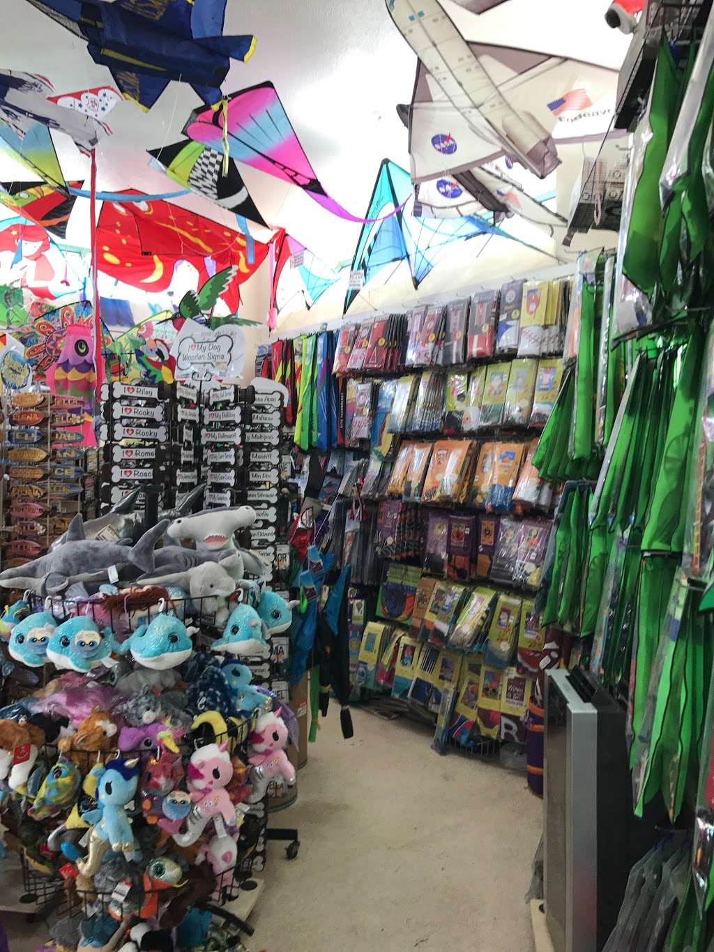 The Kite Connection | 61 Main Street, ON THE PIER, Huntington Beach, CA 92648 | Phone: (714) 536-3630