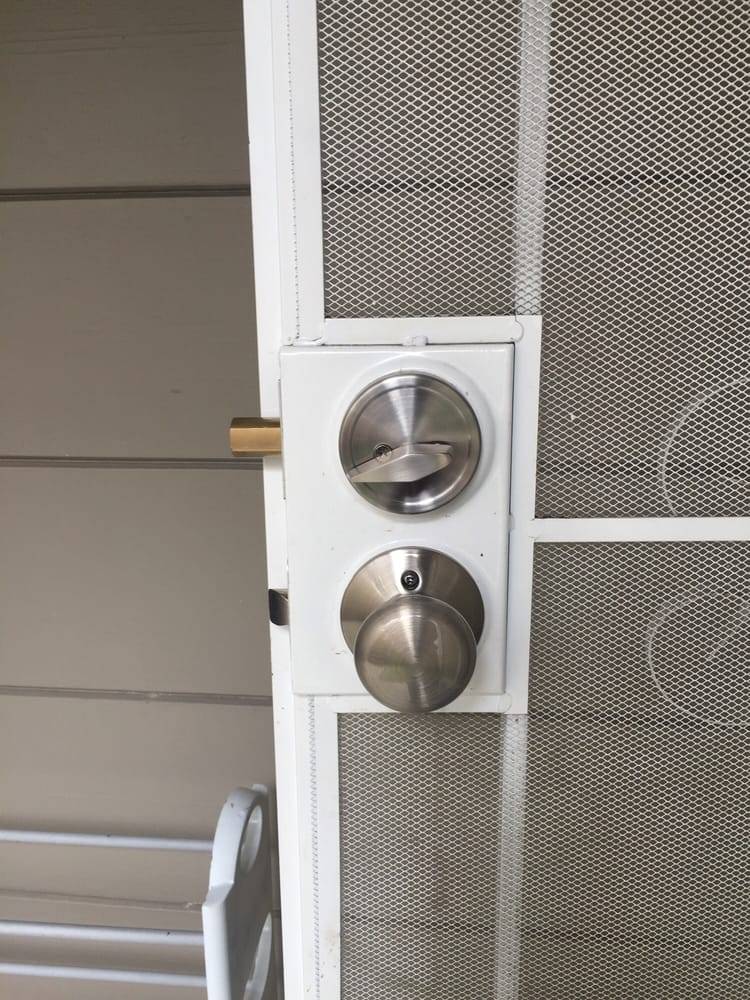 Discount Miami Locksmith | 3825 NW 7th St, Miami, FL 33126, USA | Phone: (305) 615-1543