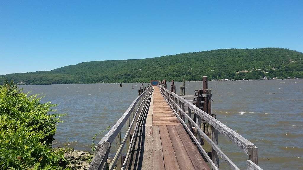 Fleischmanns Pier Park | 1 John Walsh Blvd, Peekskill, NY 10566, USA | Phone: (917) 734-7275