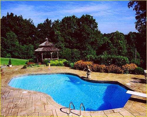 DesRochers Backyard Pools & Spas | 550 Davy Ln, Wilmington, IL 60481, USA | Phone: (815) 476-2975