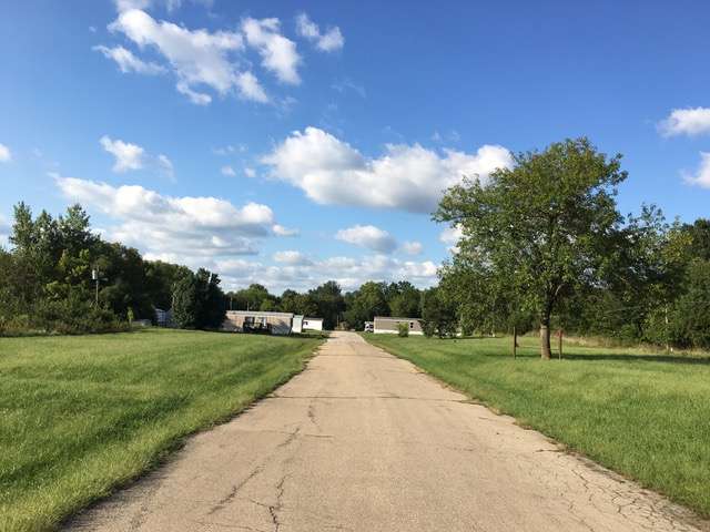 Four Seasons Village Mobile Home and RV Park | 95 SW 75th St, Warrensburg, MO 64093, USA | Phone: (618) 315-9922