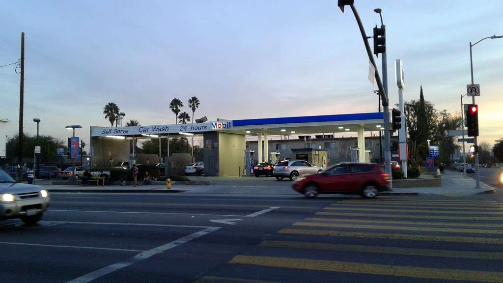 Jeds Gas Station | 12450 Roscoe Blvd, Sun Valley, CA 91352, USA | Phone: (818) 504-9488