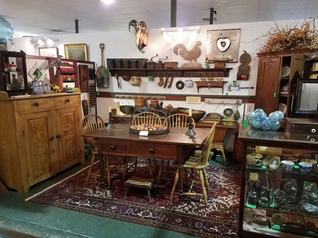 Yellow Garage Antiques | 66 S Main St, Mullica Hill, NJ 08062 | Phone: (856) 478-0300