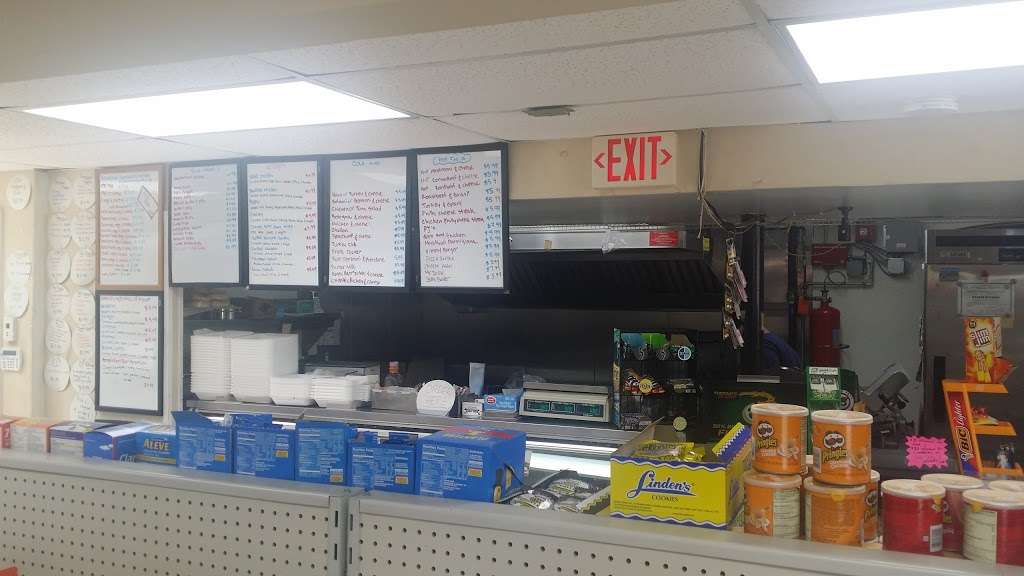 Deli Plus | 354 Main St, Sayreville, NJ 08872 | Phone: (732) 952-3114