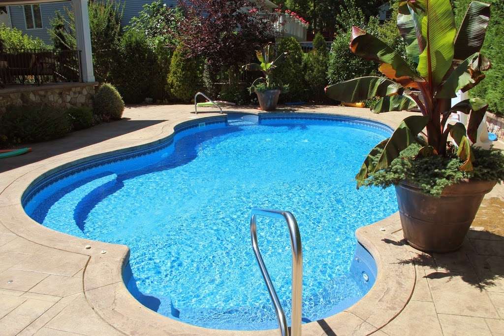 G&S Pools | 3285 Richmond Ave, Staten Island, NY 10312, USA | Phone: (718) 356-7200