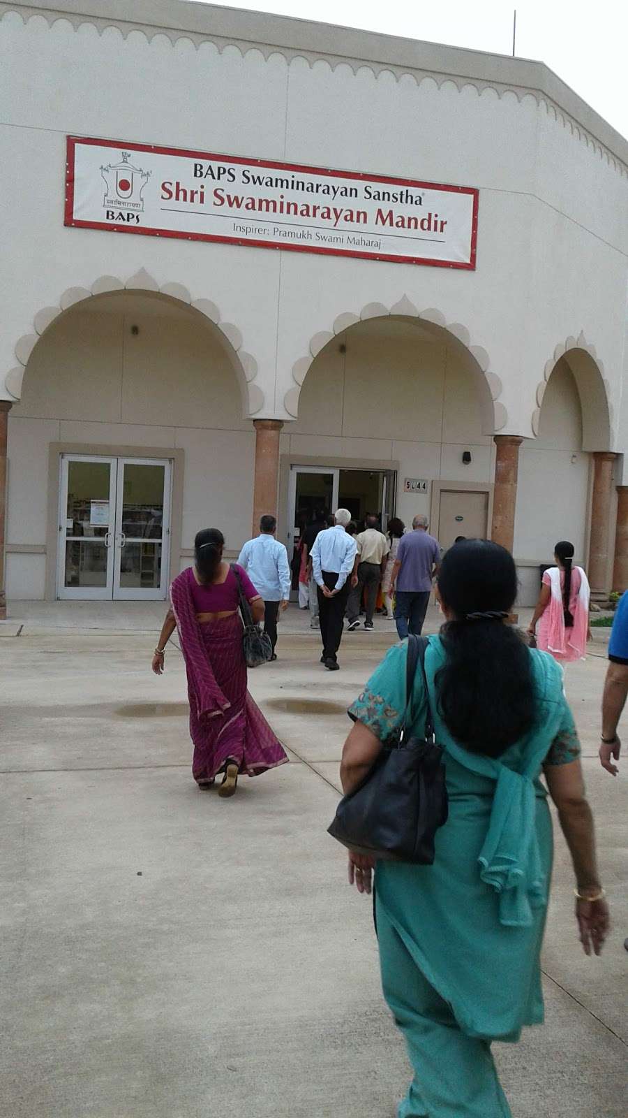 BAPS Shri Swaminarayan Mandir | 5044 N Loop 1604 W, San Antonio, TX 78249, USA | Phone: (210) 492-4008