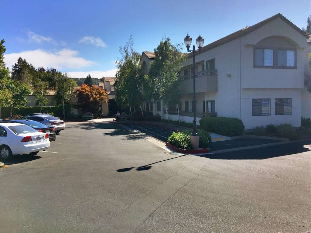 Moraga Royale | 1600 Canyon Rd, Moraga, CA 94556, USA | Phone: (925) 376-8900
