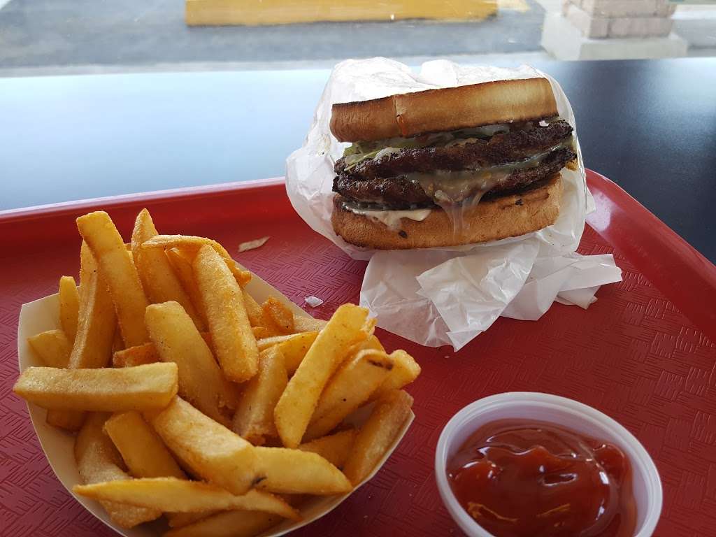 Lennys Burger Shop | 13616 N 35th Ave, Phoenix, AZ 85029, USA | Phone: (602) 978-8959