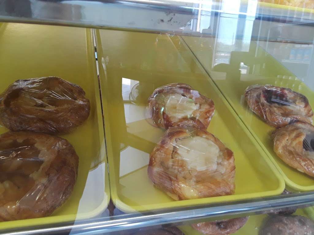 Jnh Donut Shop | 4880 Sunnyvale St, Dallas, TX 75216, USA | Phone: (214) 372-2177